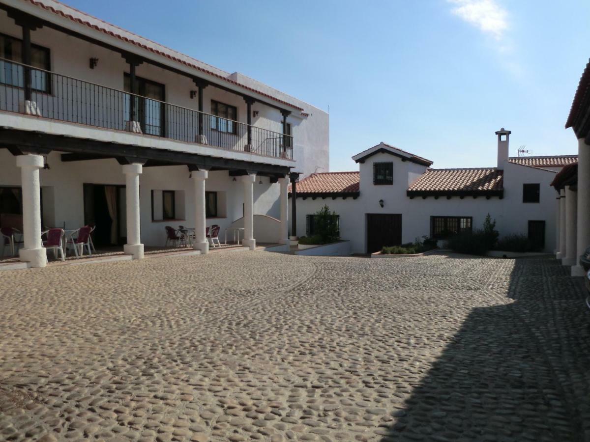 C.Rural Huertadeltiocruz Guest House Mestanza Exterior photo